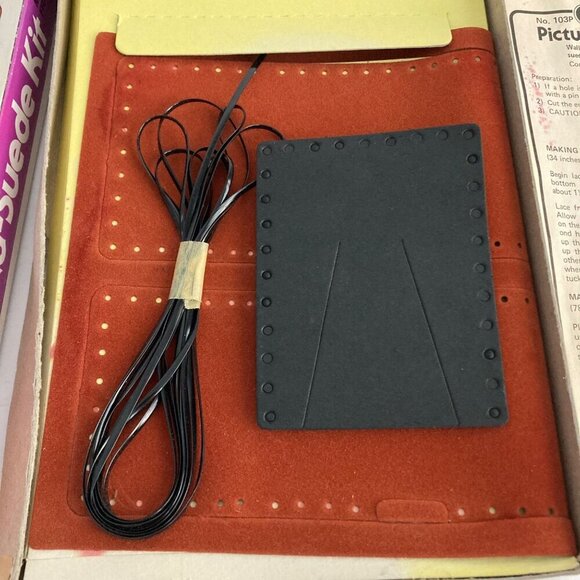 Vintage Pastime Nu-Suede Leather Picture Frame & Wallet Kit DIY NOS - Picture 4 of 4